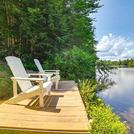 Breathtaking Newbury Cottage With Deck On Chalk Pond Exterior foto
