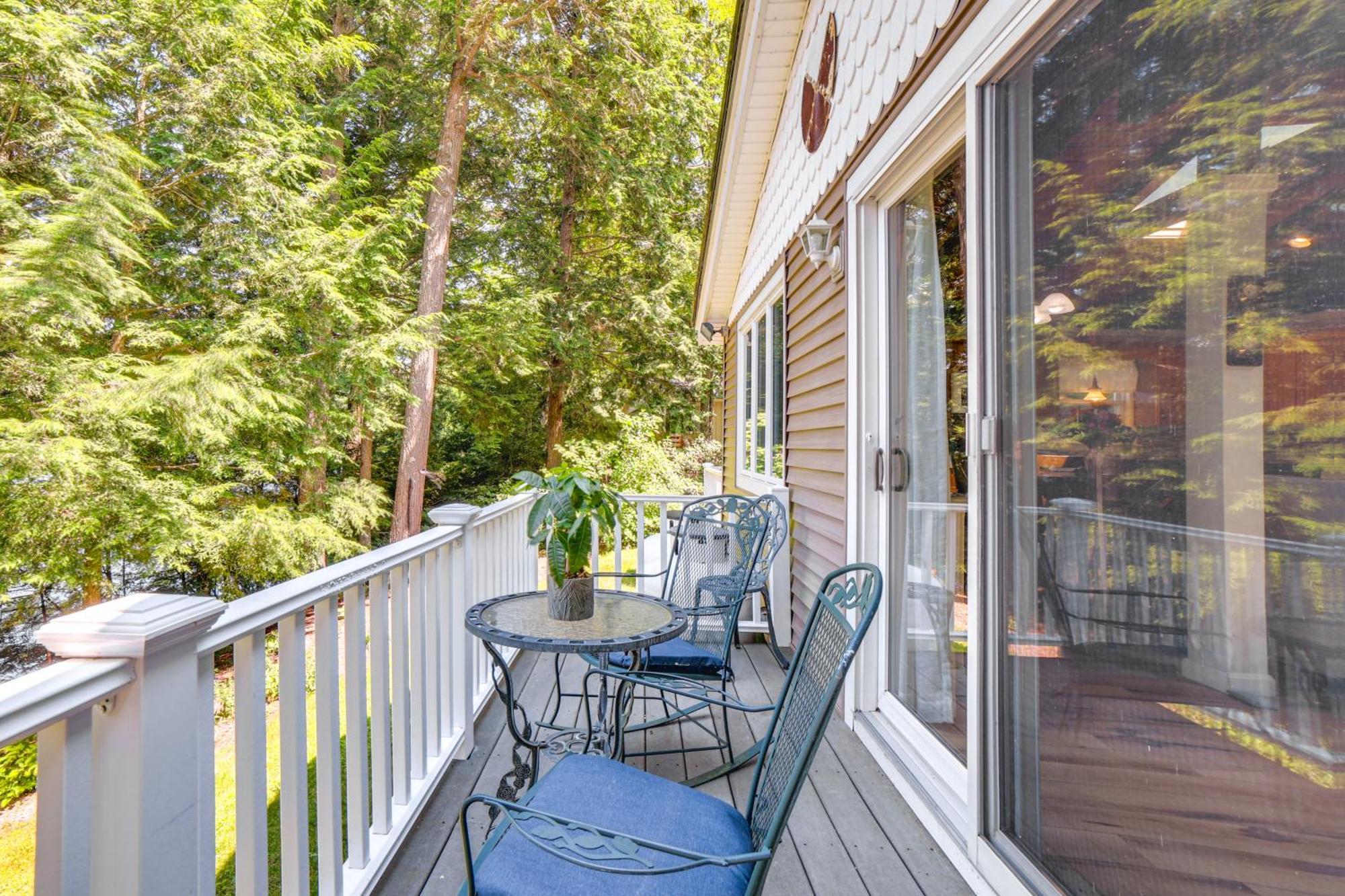 Breathtaking Newbury Cottage With Deck On Chalk Pond Exterior foto